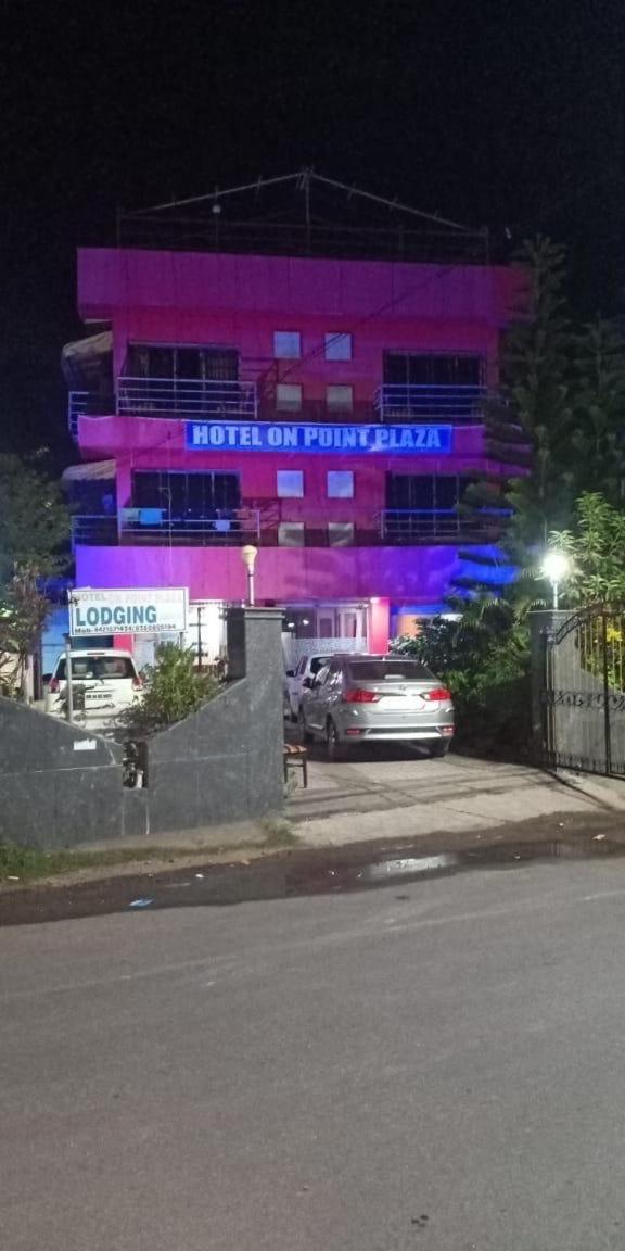 Bed and Breakfast On Point Plaza Murūd Exterior foto
